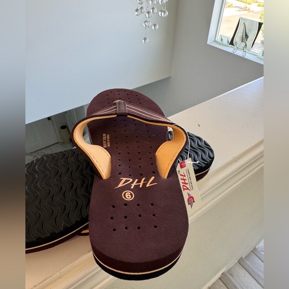 Women's Brown Ortho sandals - Picture 4 of 4